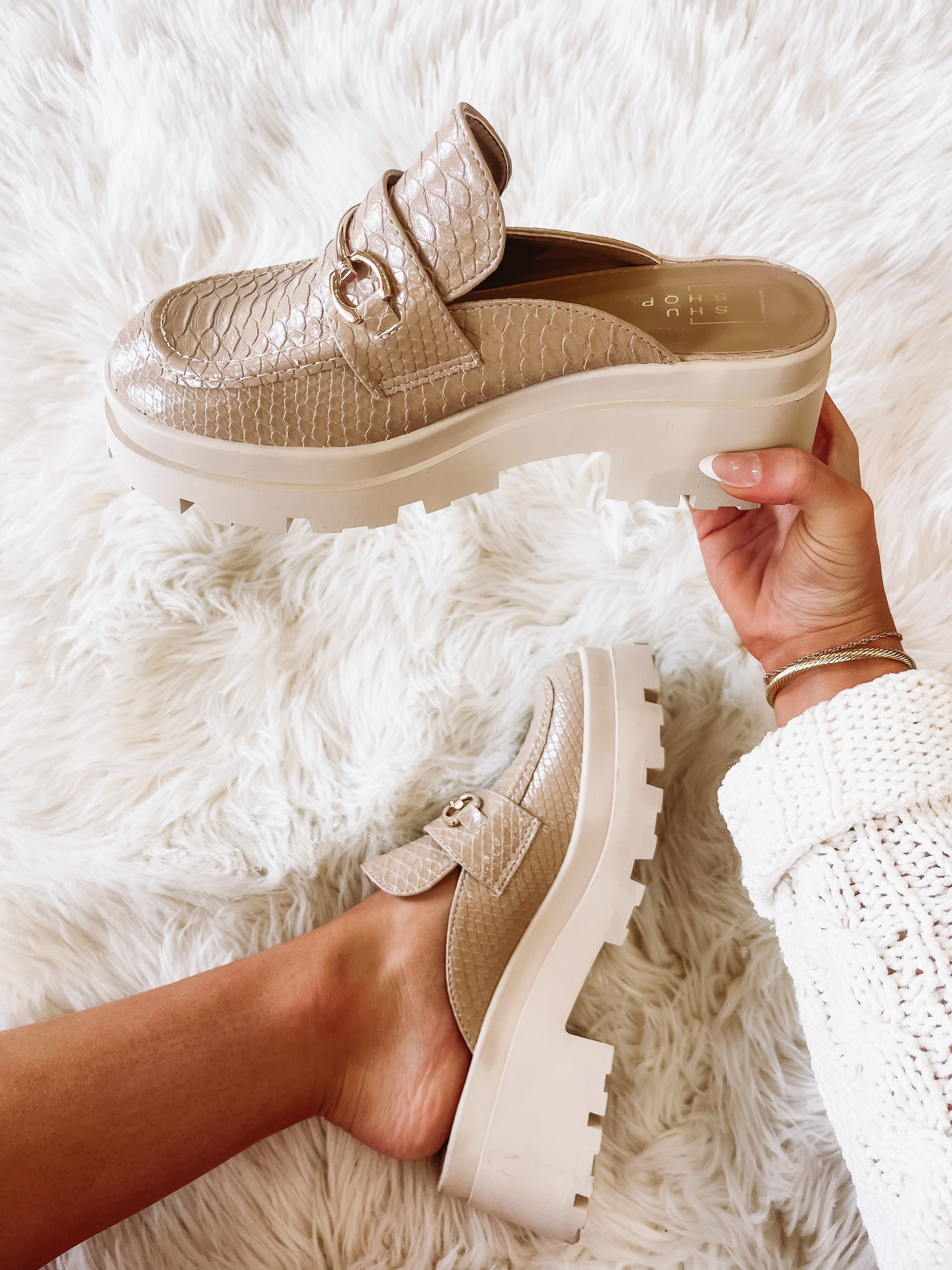 Aurora Shoe