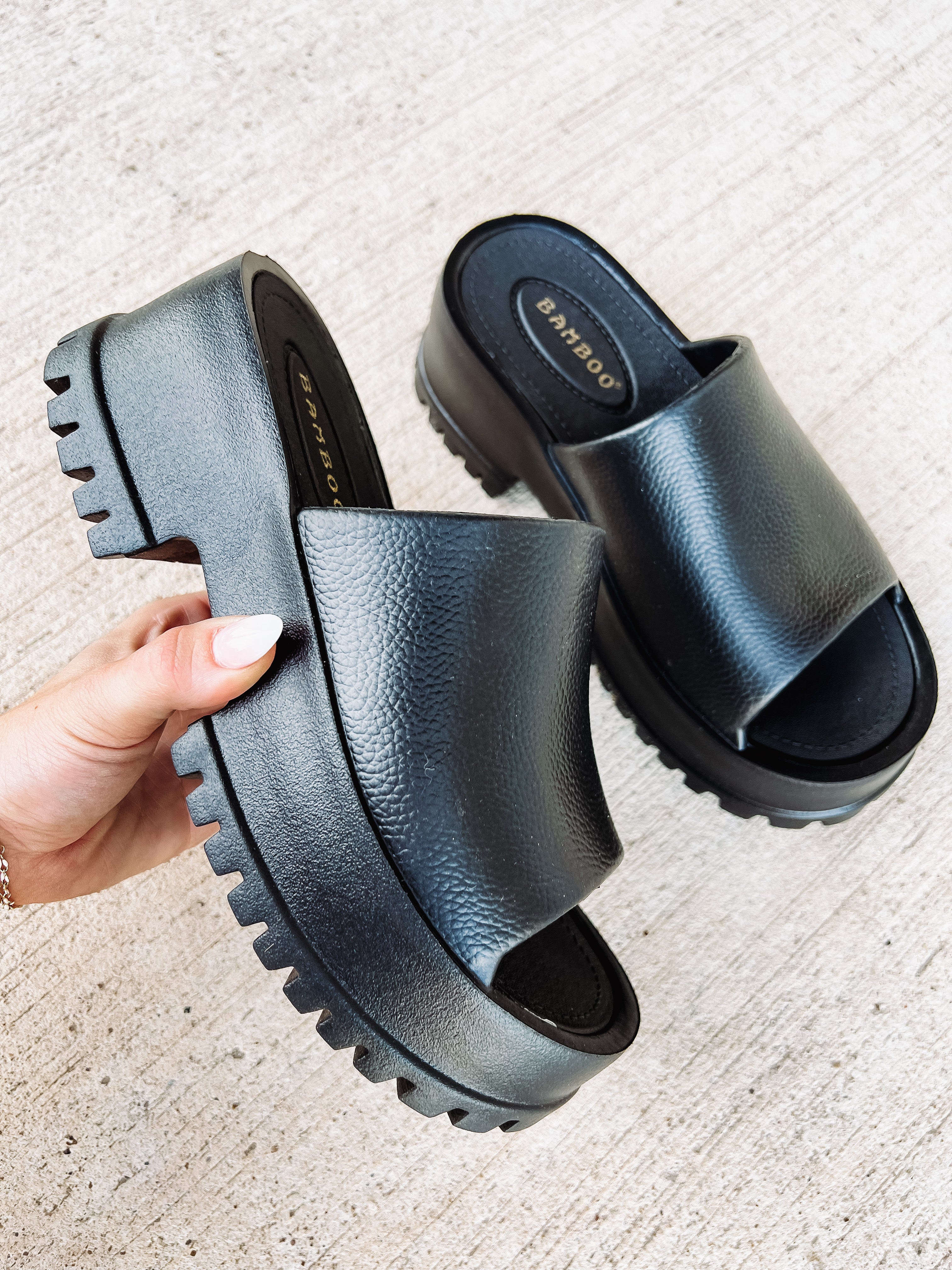 Anniston Shoe in Black