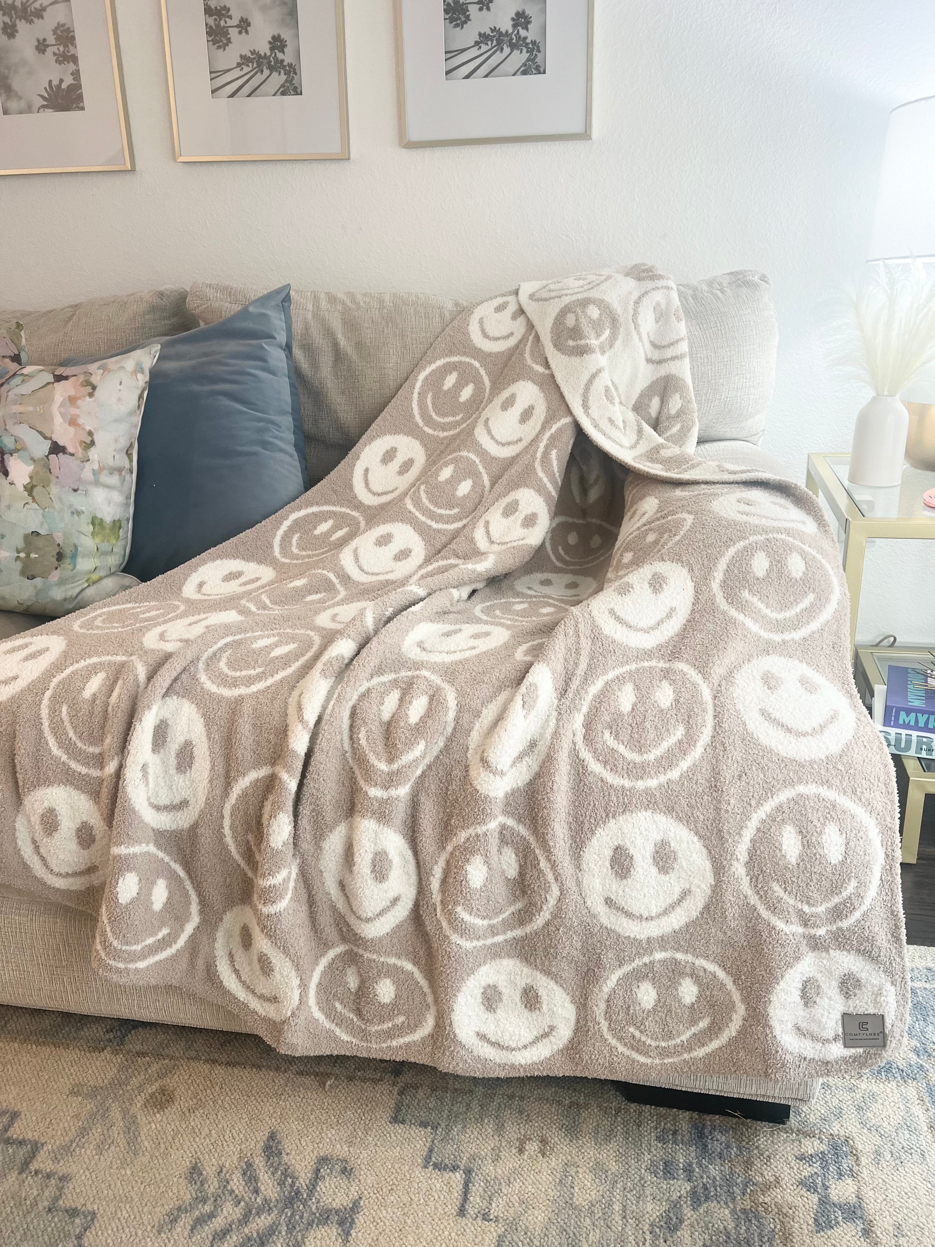 Smiley Face Blanket in Beige