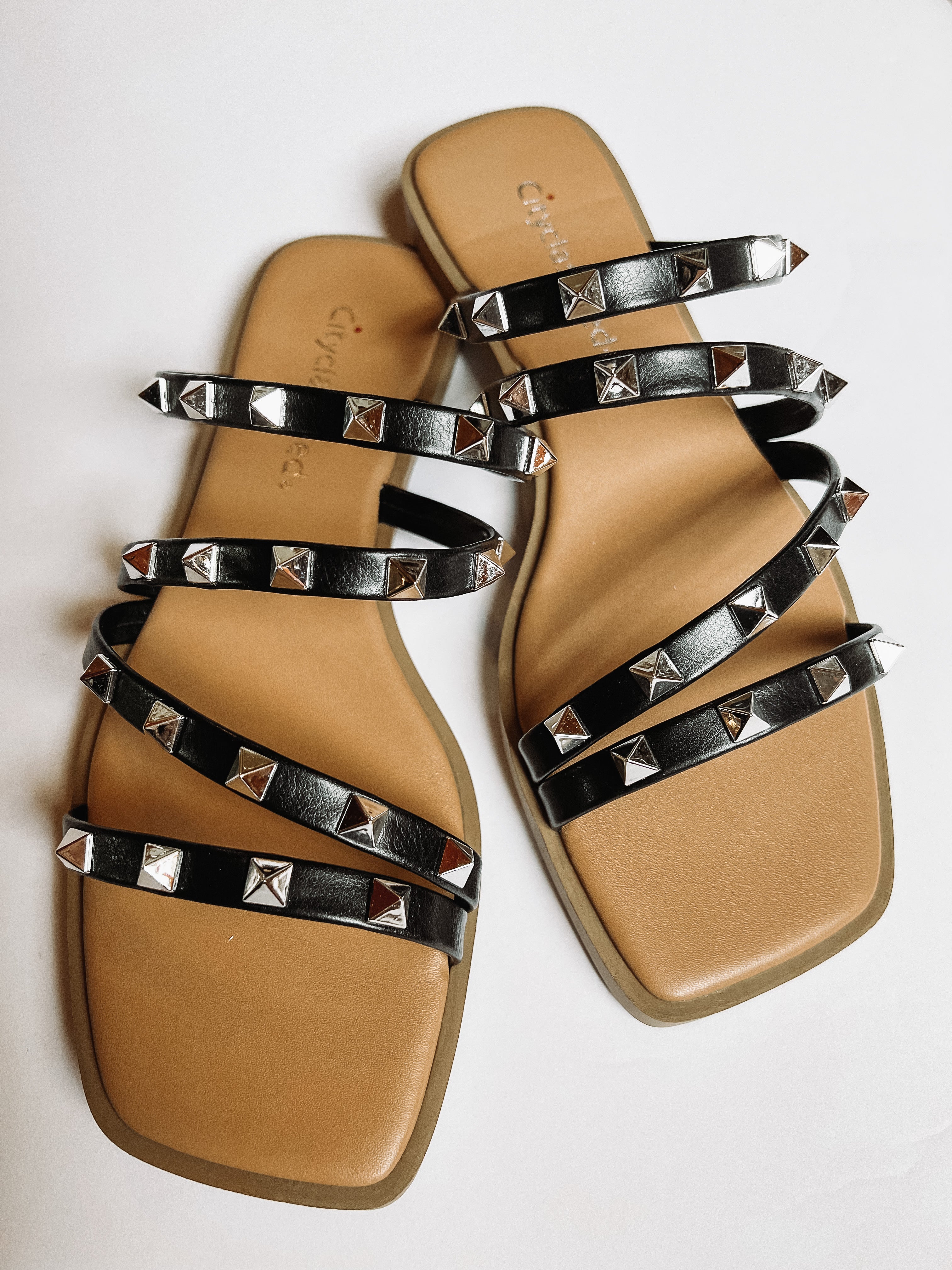 Temira Sandal in Black