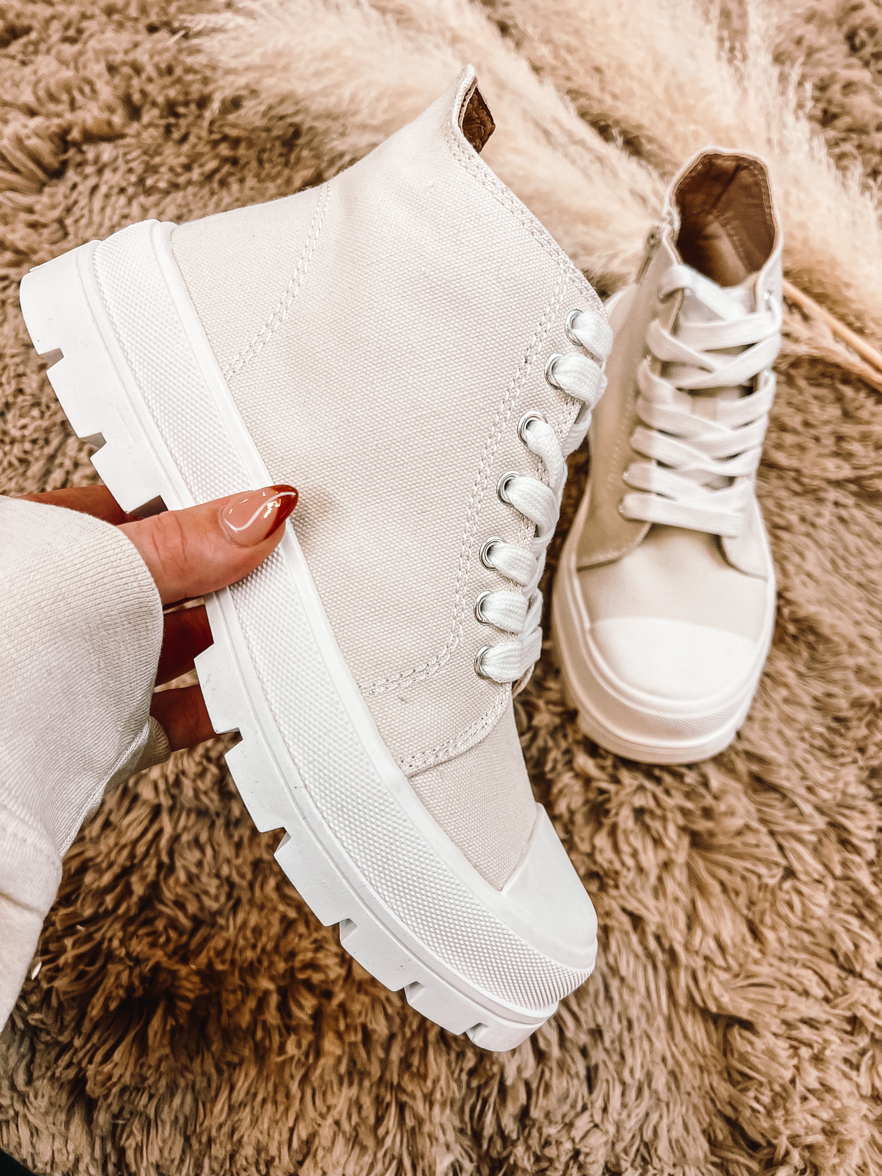 Caitlin Sneakers