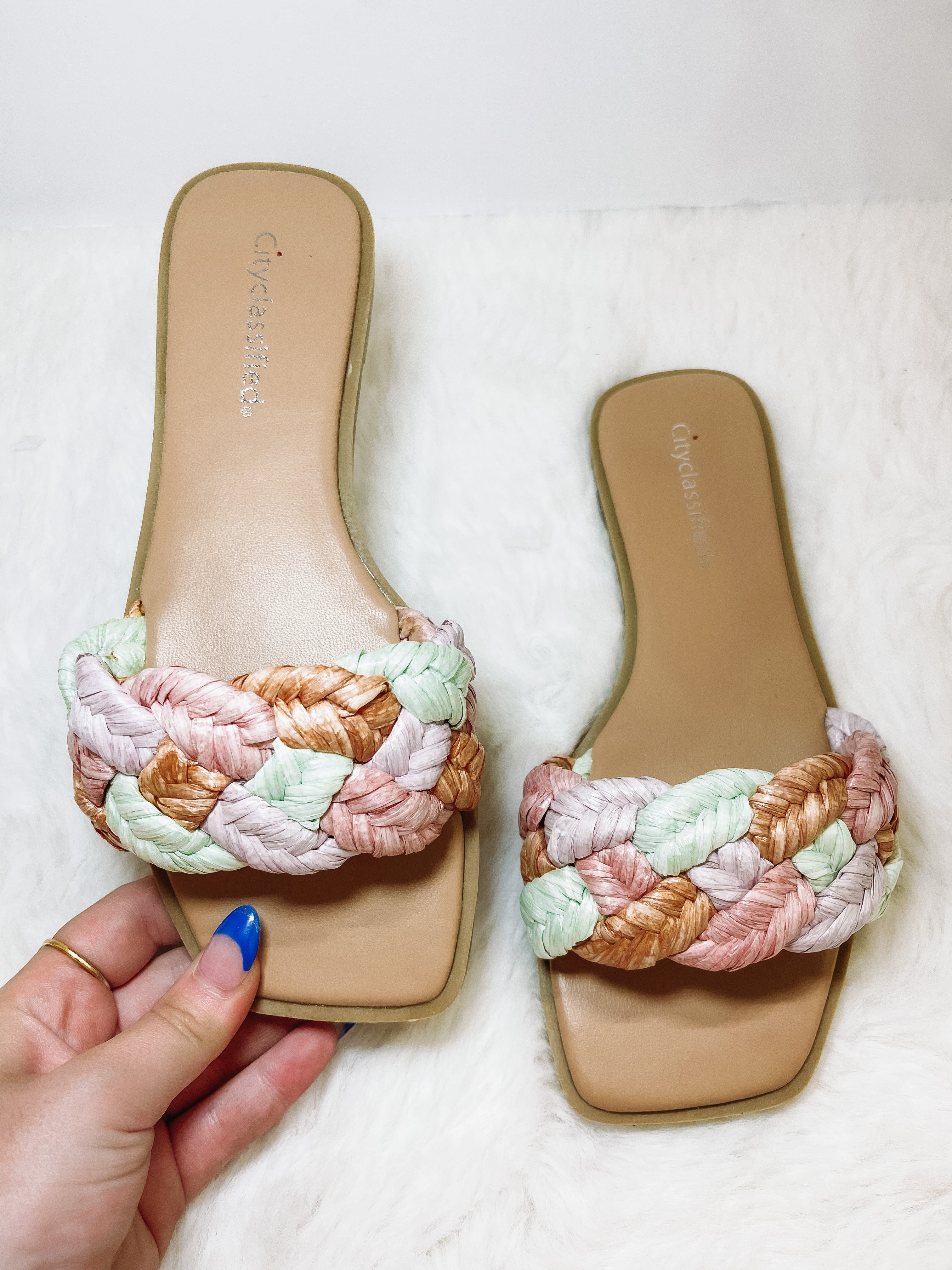 HAPPIER SANDALS