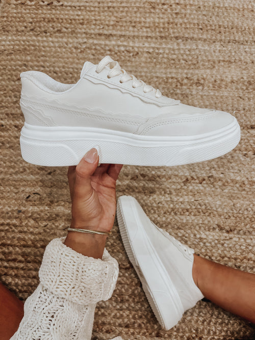 Aria Sneaker