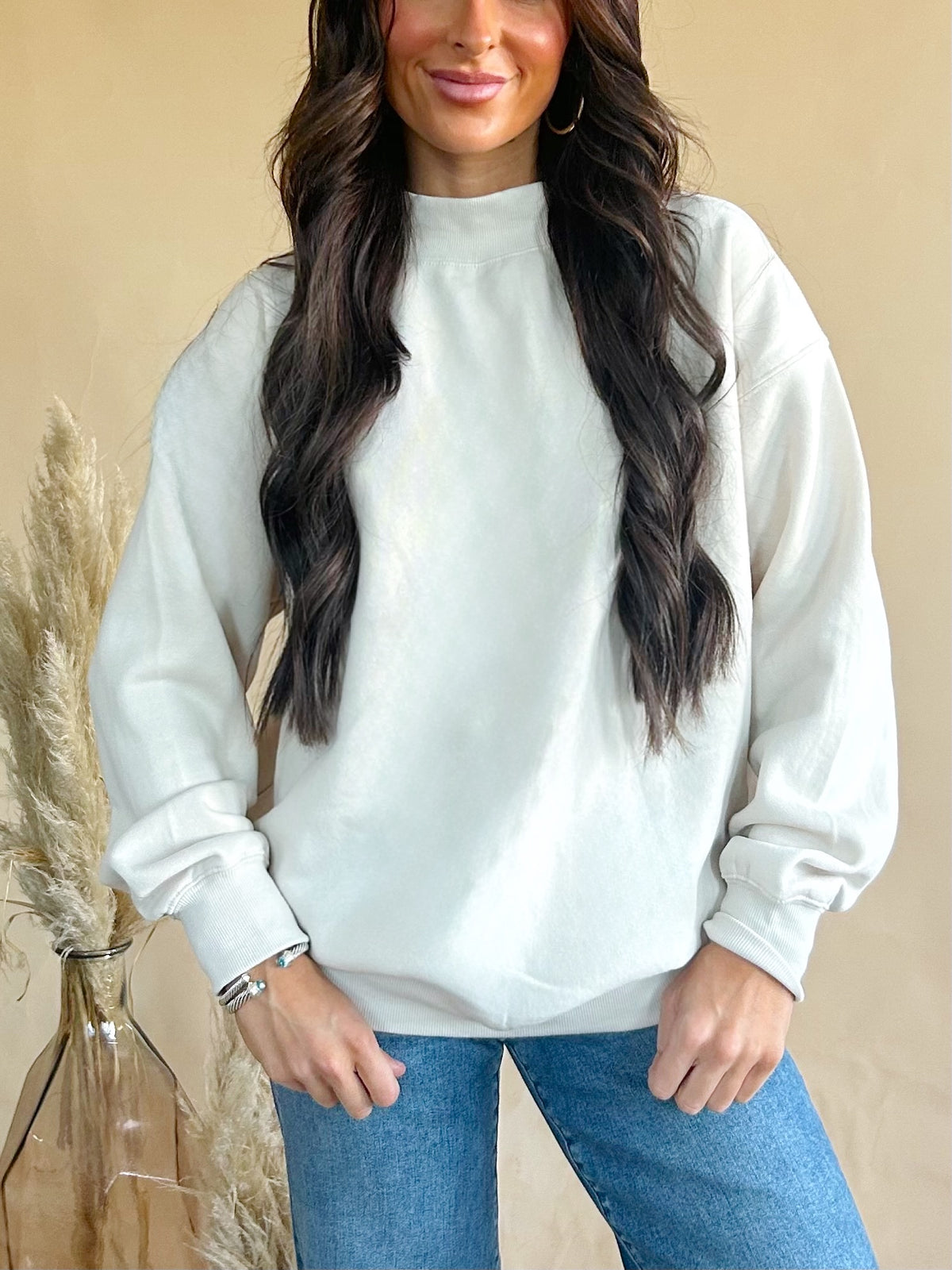 Amanda Mockneck in Beige