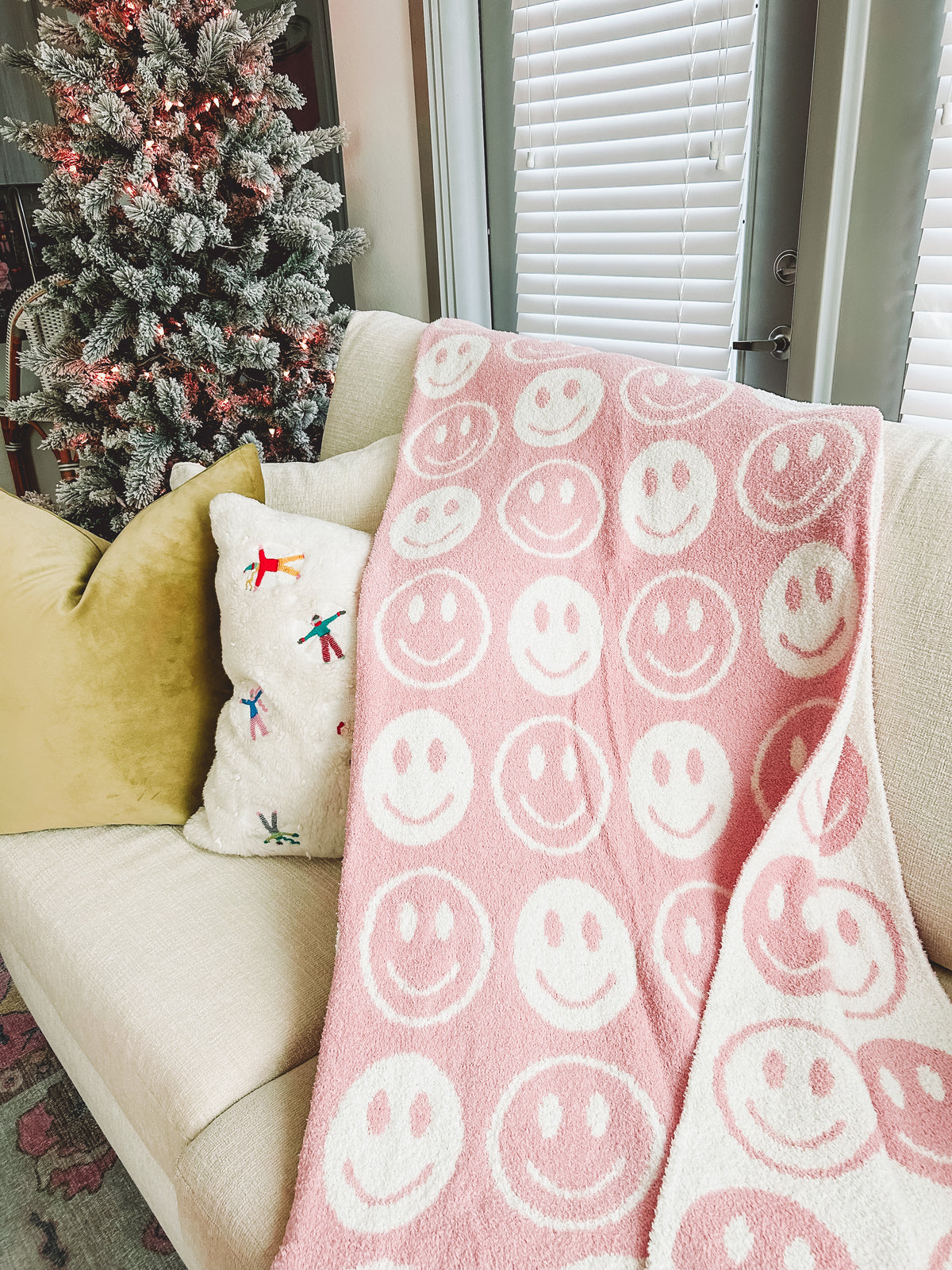 Smiley Face Blanket in Pink