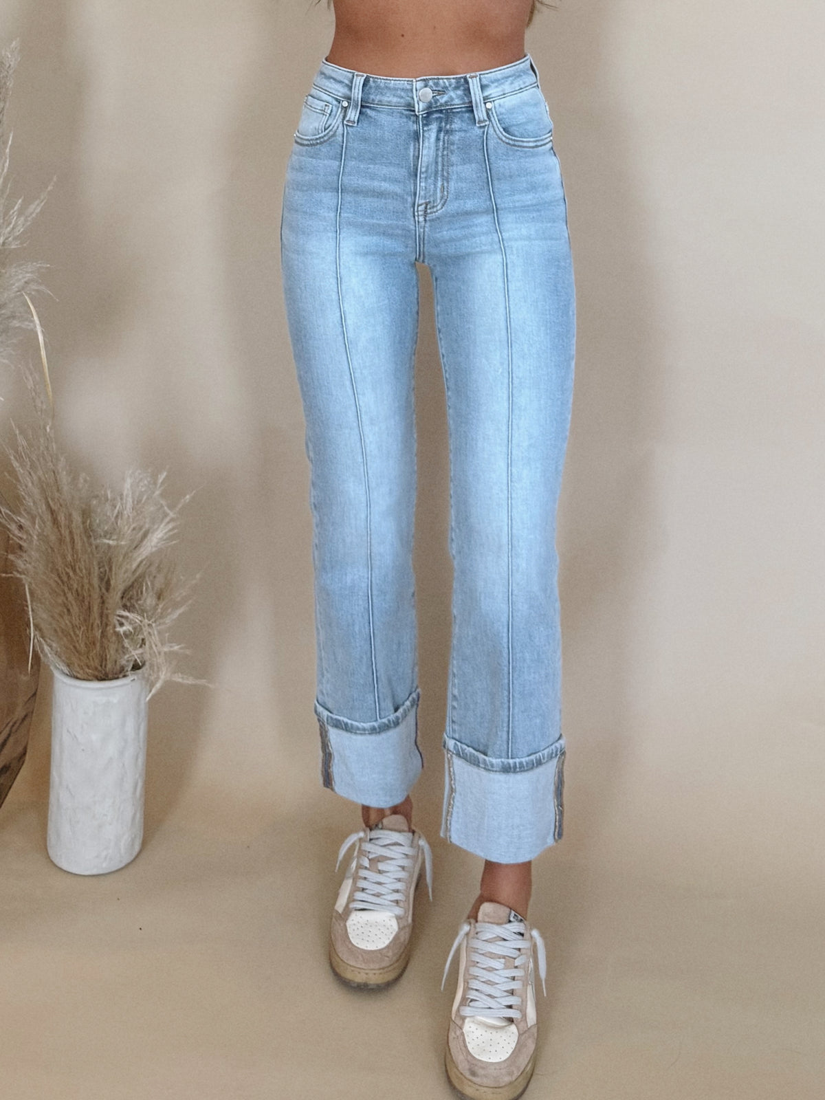 Arina Jeans