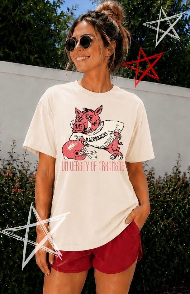 Razorback Leaning on Helmet Tee