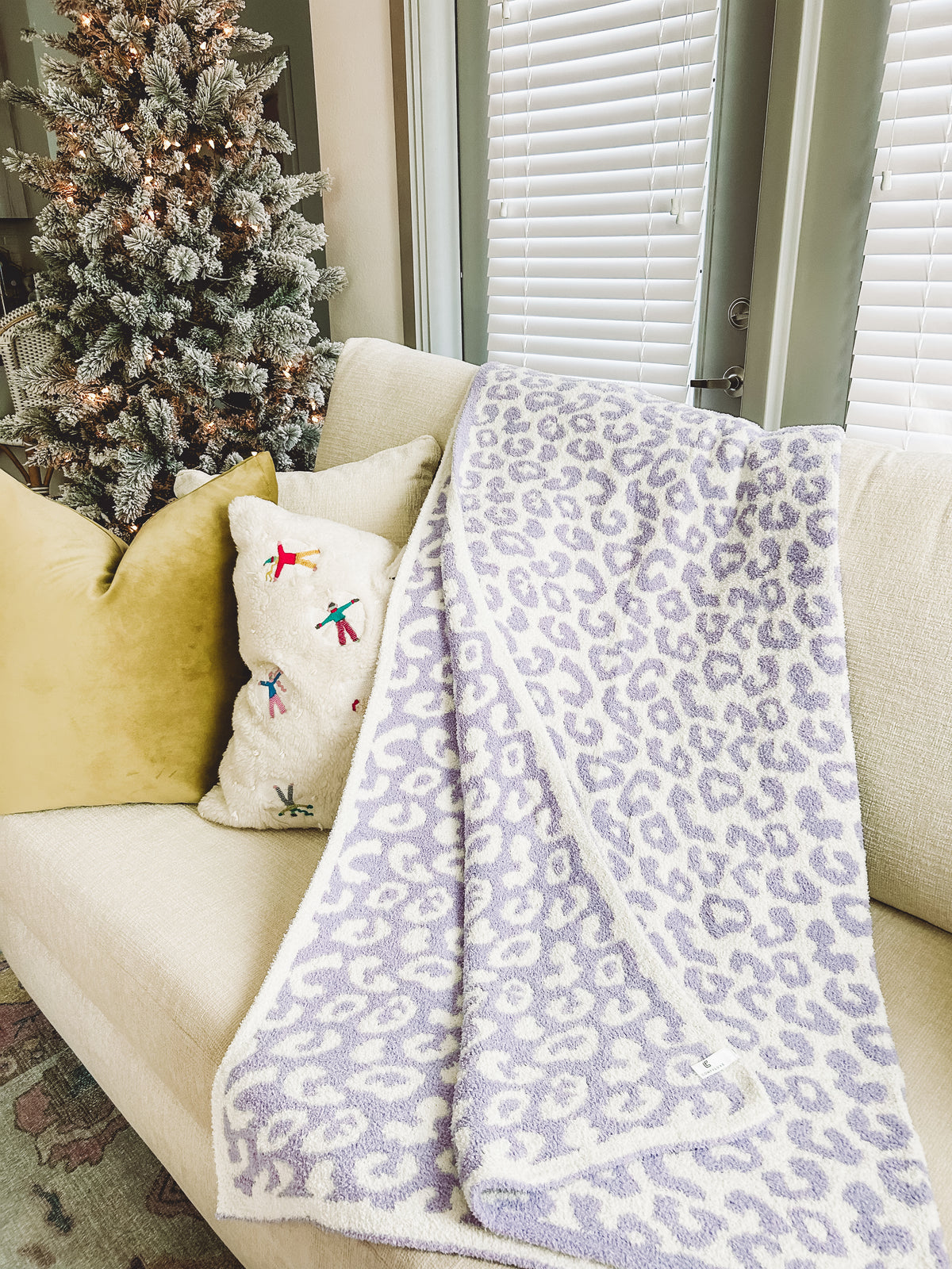 Leopard Print Blanket in Lavender