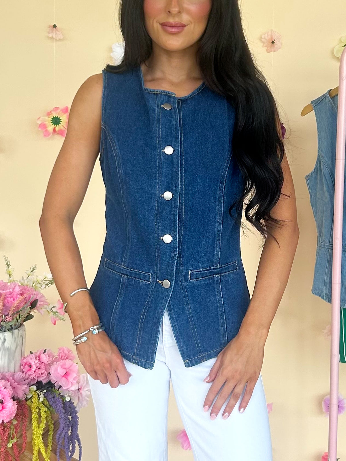 Dennie Vest in Dark Wash