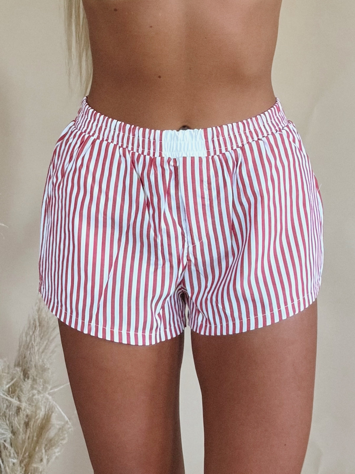 Pinnie Shorts in Red