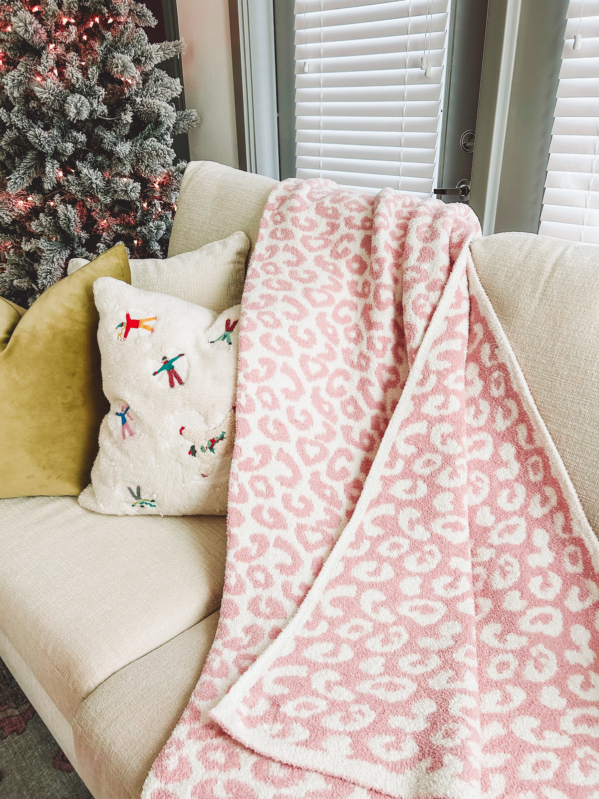 Leopard Print Blanket in Pink