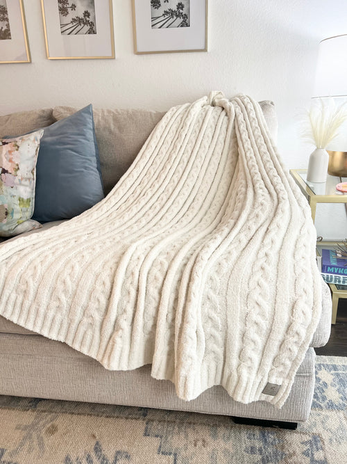 Cable Knit Blanket in Ivory